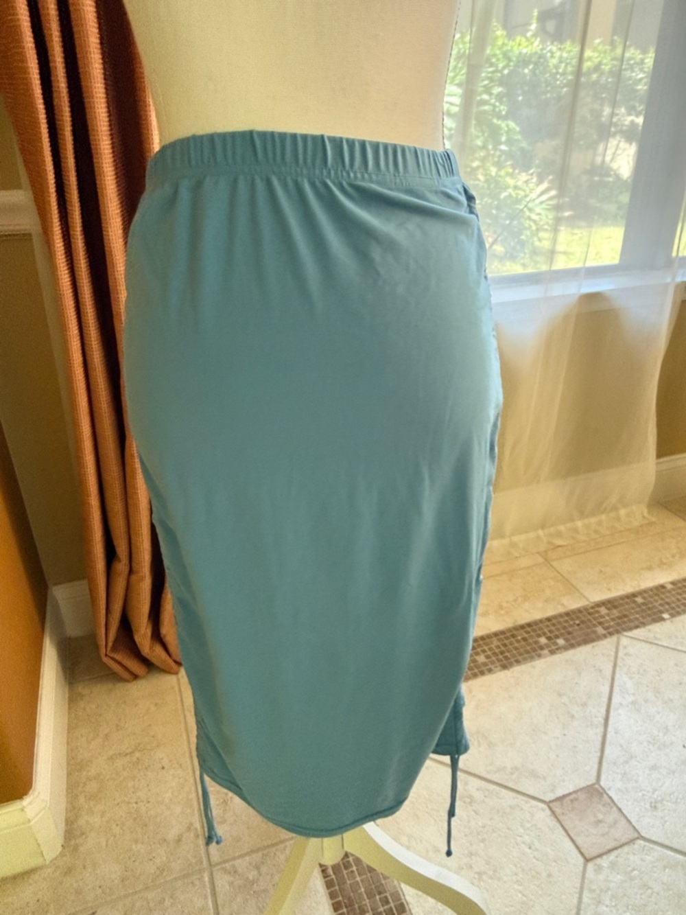Light Blue Women's Elastic-Waist Midi Skirt